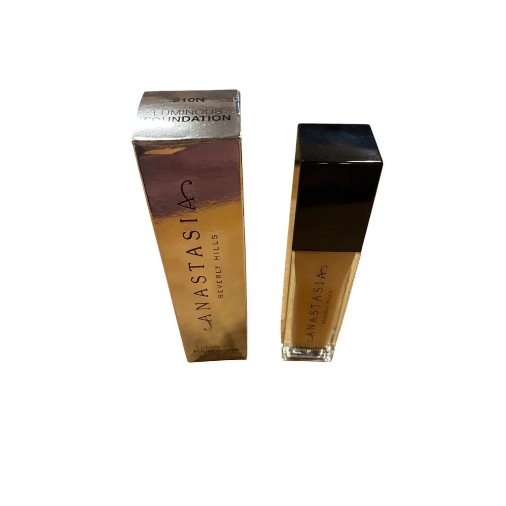 Anastasia Beverly Hills Luminous Foundation Full Size Shade‎ 210N (READ)